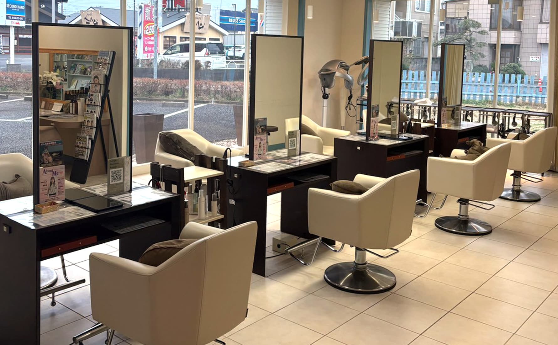 富里店の店舗内写真