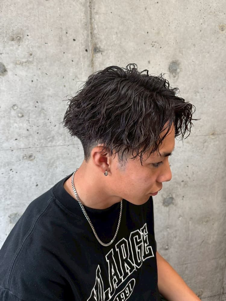 波打ちツイストスパイラル